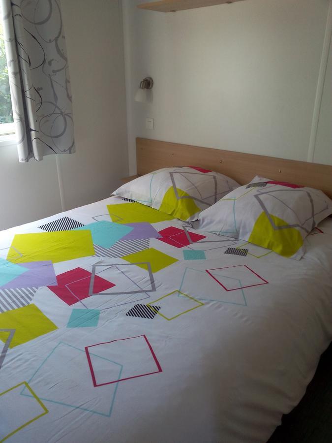 Camping Loisirs Des Groux Mousseaux-sur-Seine Esterno foto
