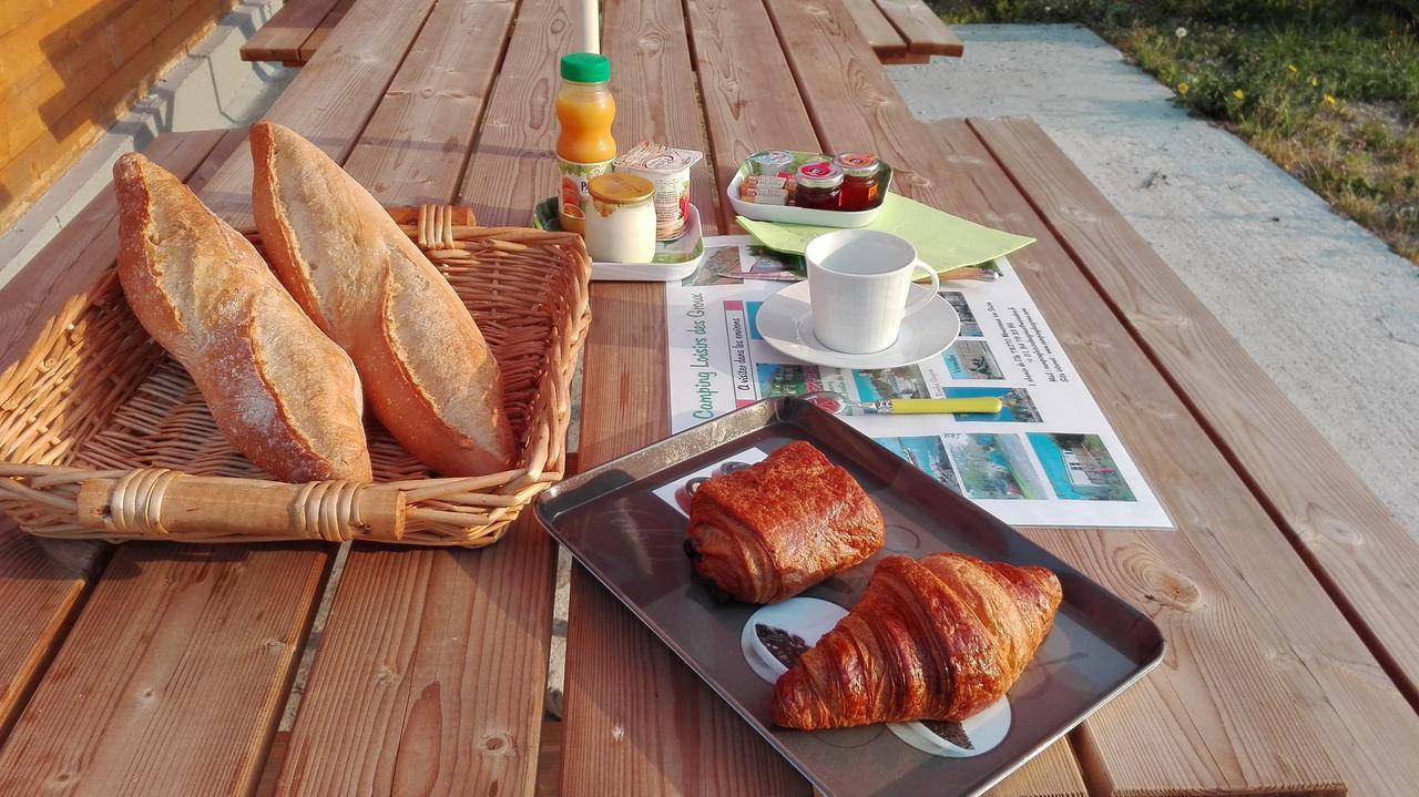 Camping Loisirs Des Groux Mousseaux-sur-Seine Esterno foto