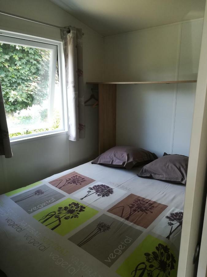 Camping Loisirs Des Groux Mousseaux-sur-Seine Esterno foto