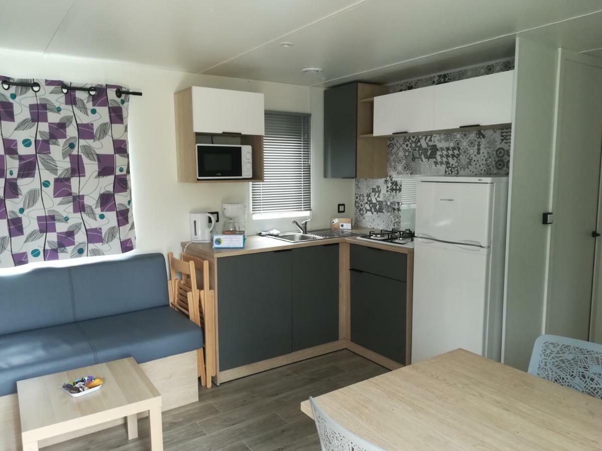 Camping Loisirs Des Groux Mousseaux-sur-Seine Esterno foto
