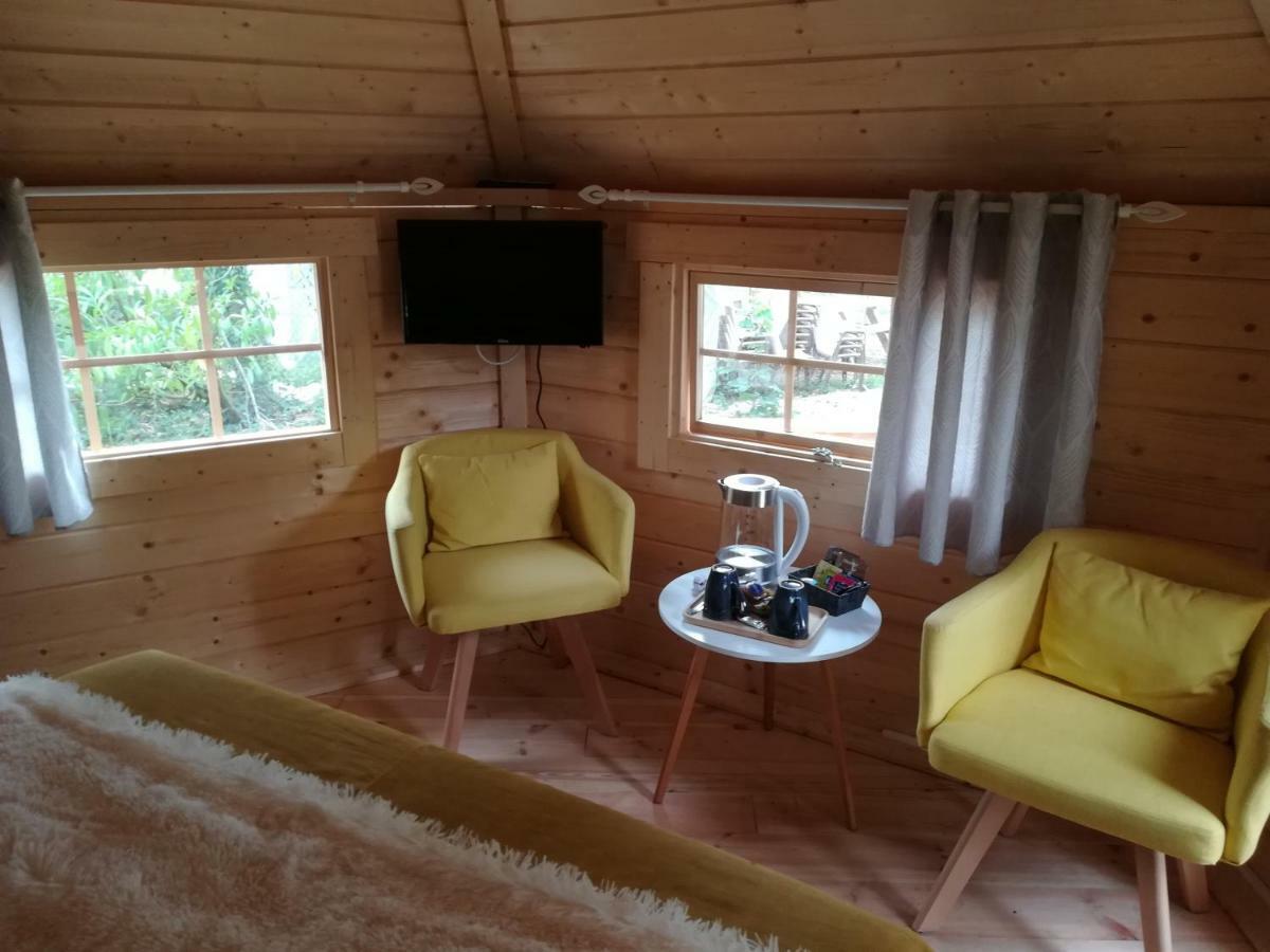 Camping Loisirs Des Groux Mousseaux-sur-Seine Esterno foto